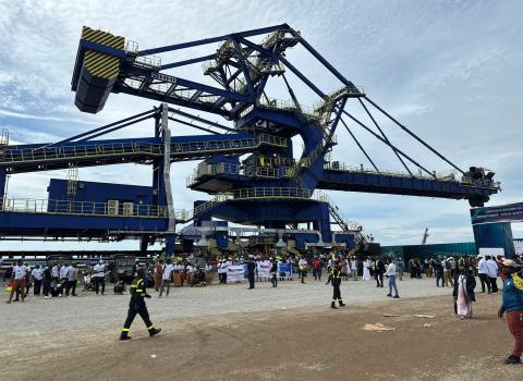 انطلاق مرحلة استغلال مناجم سيماندو: بداية تحول اقتصادي تاريخي في غينيا