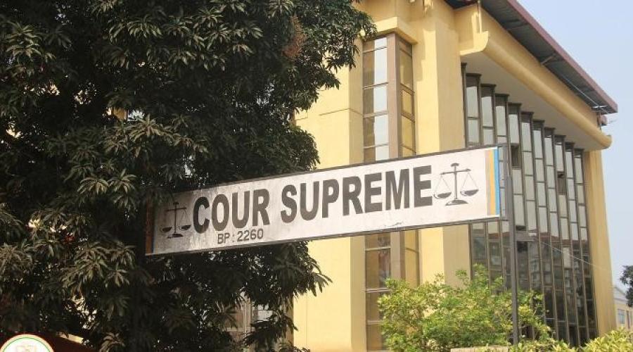 المحكمة العليا تُنشئ لجنة الأطباء وخلايا فحص ملفات الترشح استعداداً للانتخابات الرئاسية في ديسمبر 2025