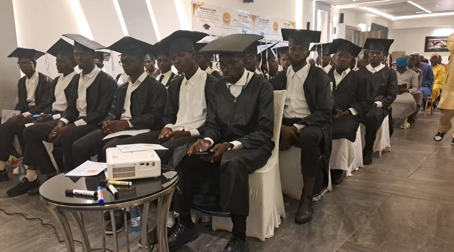 جامعة غينيا العالمية تحتفل بتخريج الدفعة الأولى من طلبة كلية اللغة والحضارة العربية تحت اسم "الشيخ الحاج الحسين كويتا"